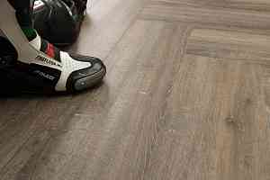 Кварцвиниловые полы FineFloor FF-1800 Gear 1813 Сарта фото  | FLOORDEALER