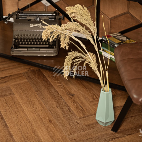 Кварцвиниловые полы Vinilam Parquet Herringbone Glue 2.5мм IS11210 Паркет Де Вилль Glue фото 1 | FLOORDEALER